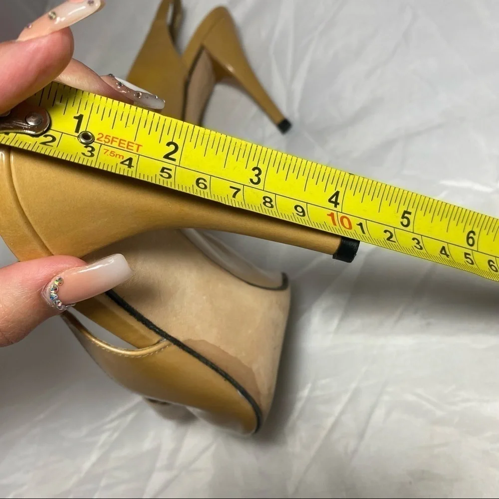 Stuart Weitzman patent leather sling back peep toe heels with bow size 9
